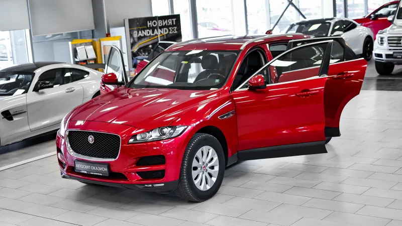 Jaguar F-PACE 2.0D PRESTIGE 4x4 Automatic Image 1