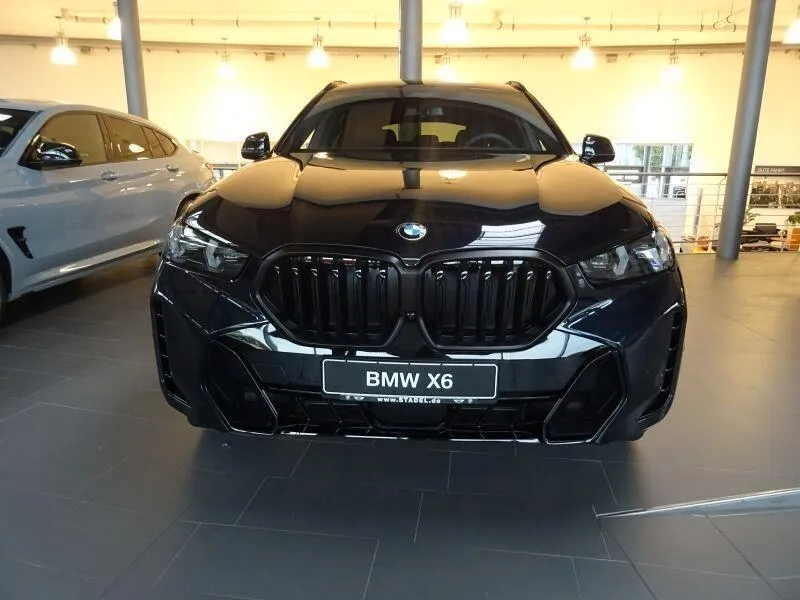 BMW X6 Image 1