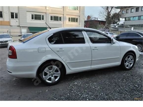 Skoda Octavia 1.4 TSI Ambiente Image 6